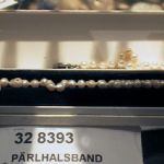 132 8393 Pärlhalsband